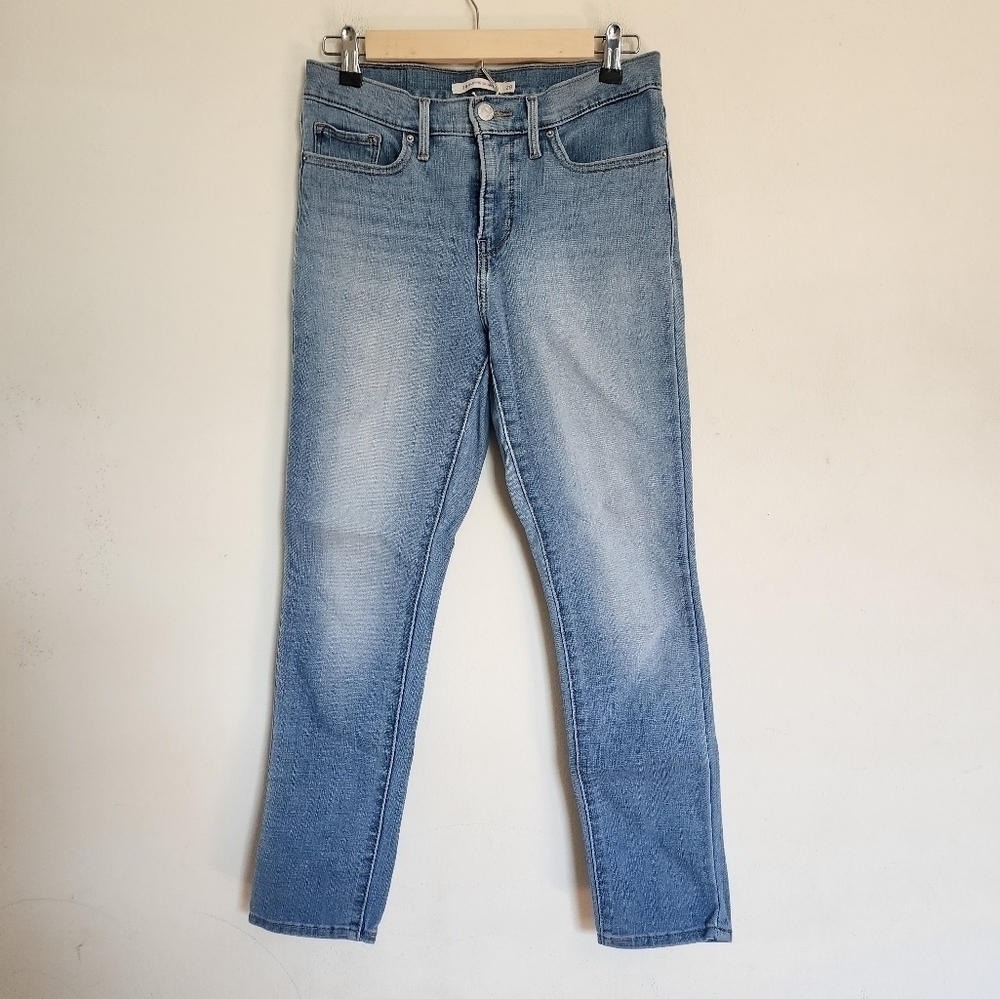 Levi's 311 Shaping Skinny Mid-rise Jeans in Light Wash size 28